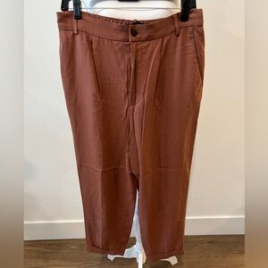 Women’s Dusty Rose Tapered Pleated Pants